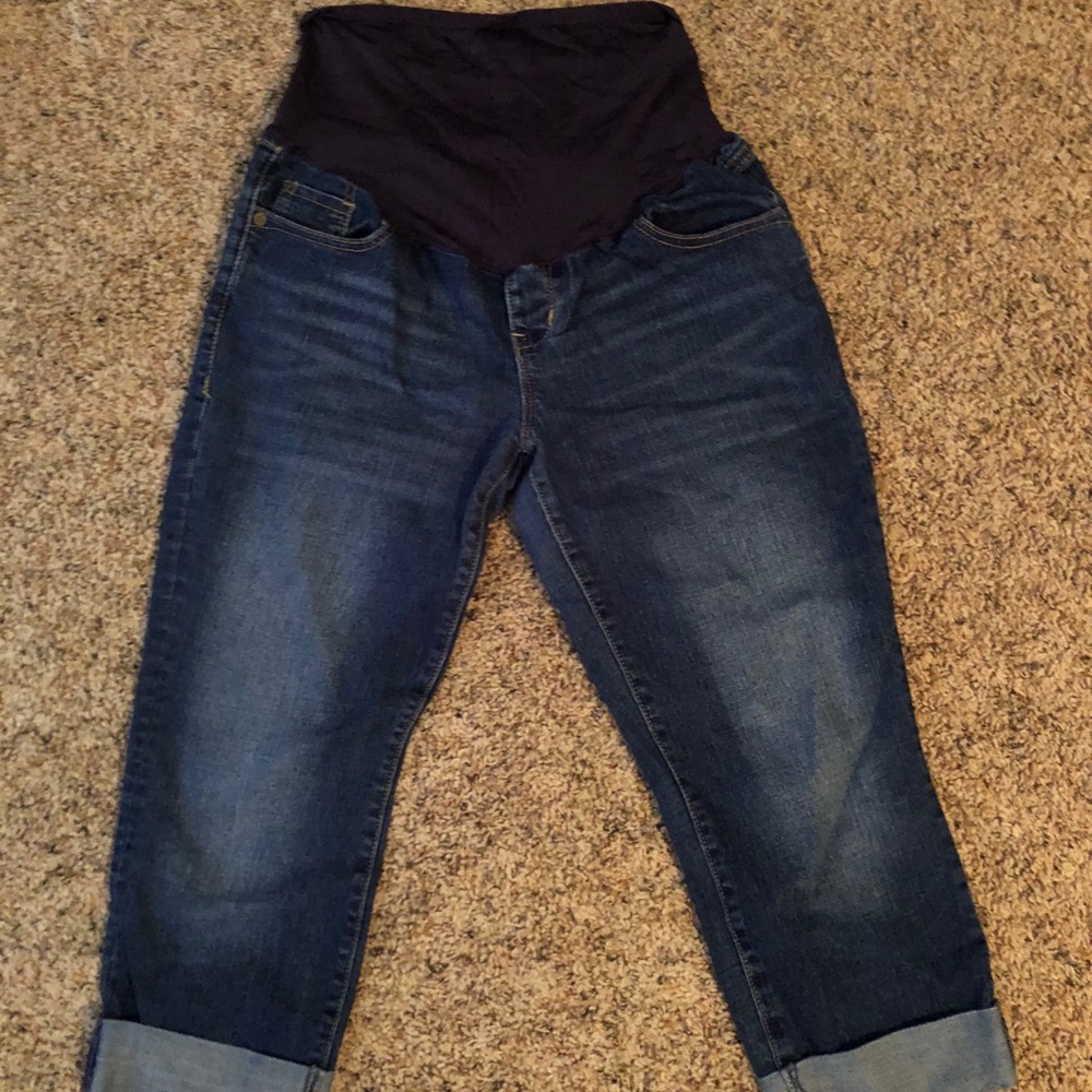 Old Navy Maternity Capris