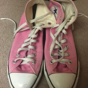 PINK HIGHTOP CONVERSE