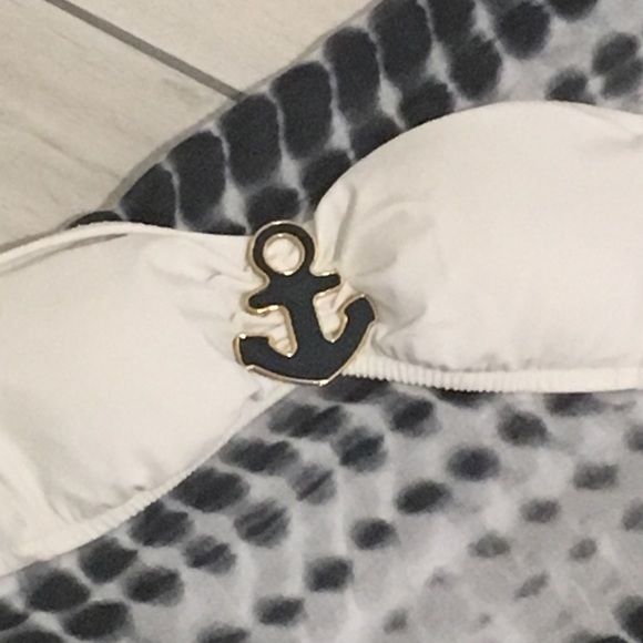 Victoria's Secret bathing suit top, White - Picture 2 of 3