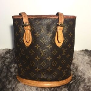 ❗️ FINAL PRICE DROP❗️Louis Vuitton bucket bag
