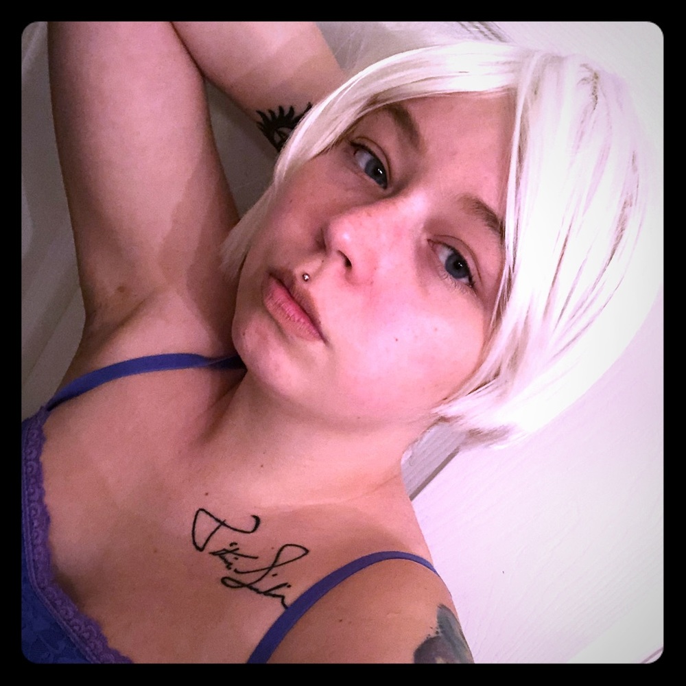 white synthetic boy wig