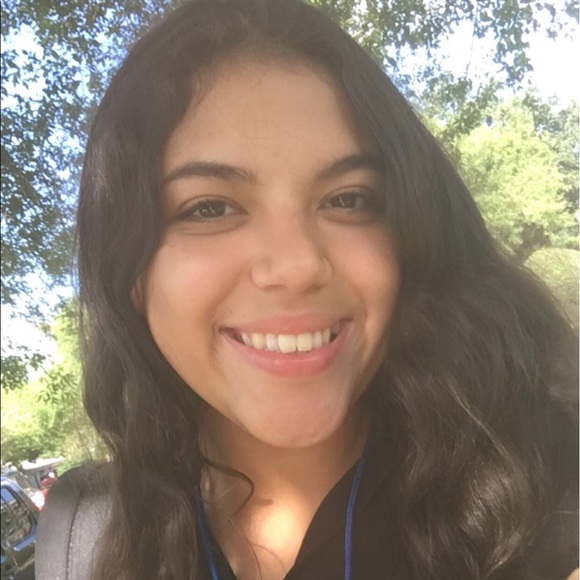 Meet your Posher, Erica - Picture 1 of 1