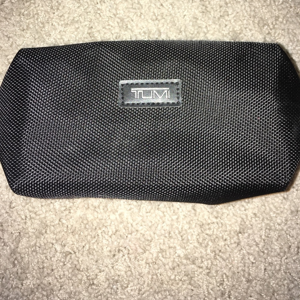 TUMI LITTLE TRAVEL BAG