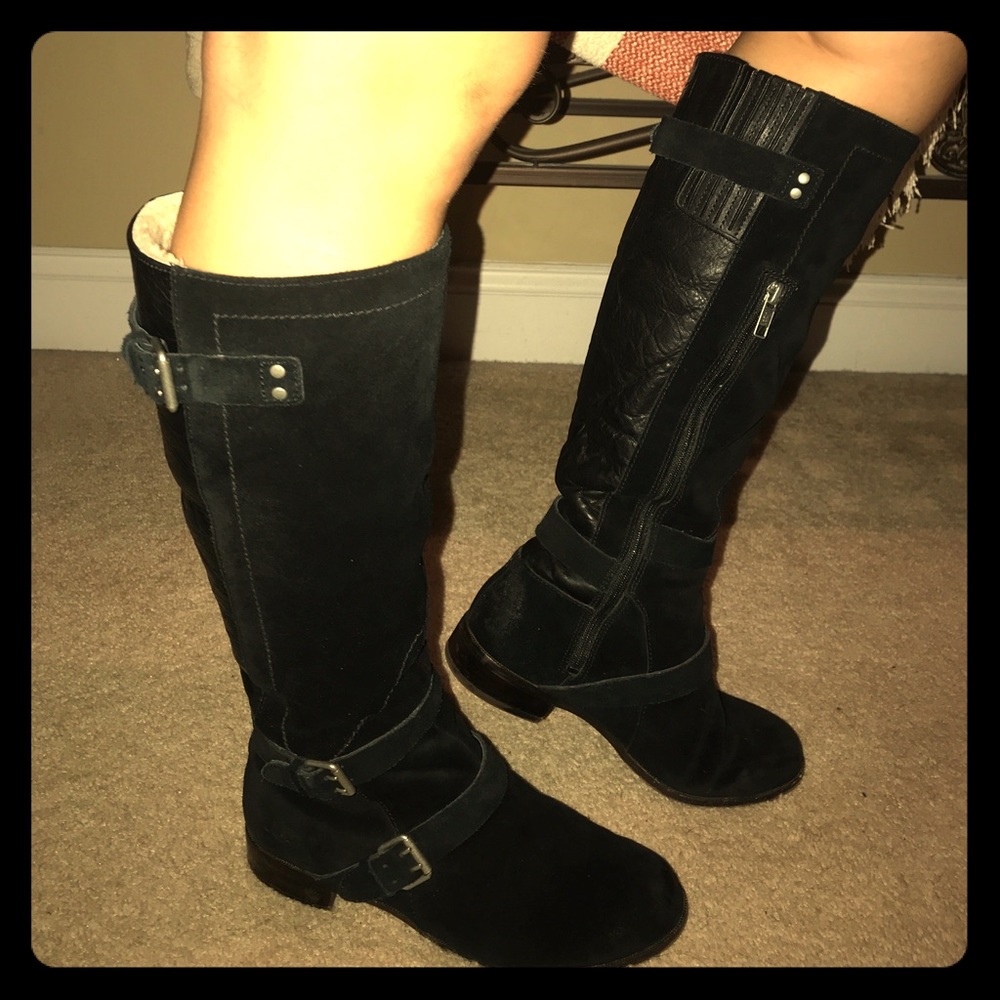 Black UGGS 👢❄️⛄️