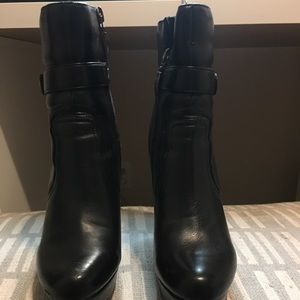 Guess Ankle Bootie