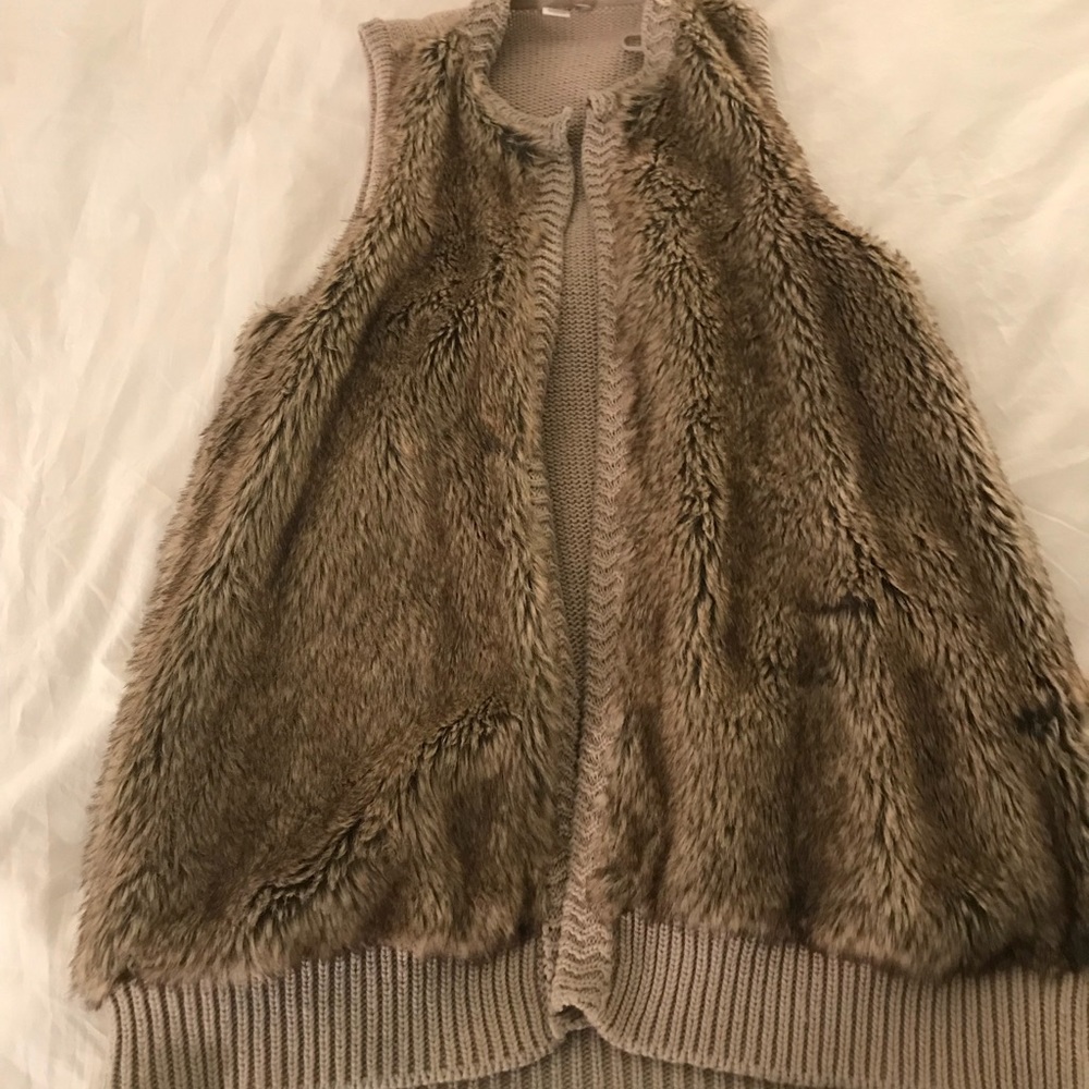 Faux fur sweater vest