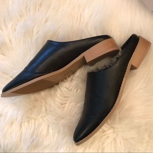 F21 Black Mules