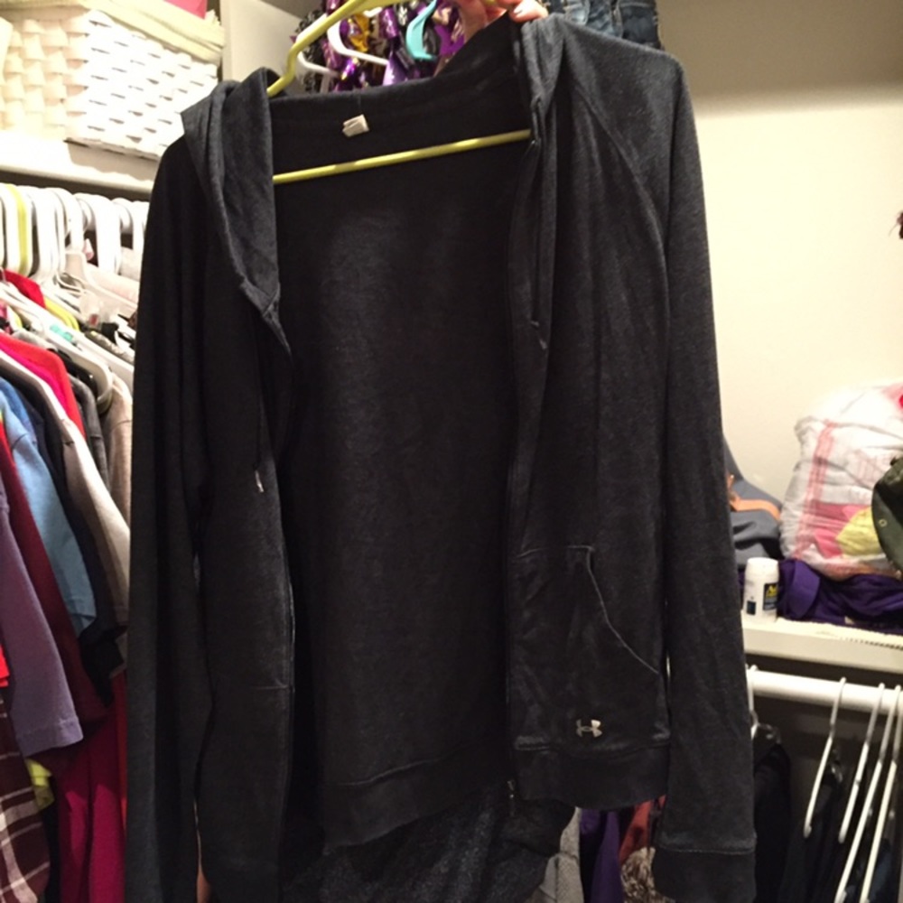 dark grey under armour jacket