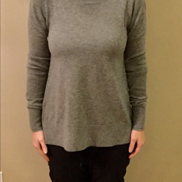 Brand new grey Lululemon Savasana sweater size 6 - Picture 3 of 3