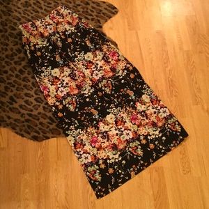 Olive & Oak Floral Skirt