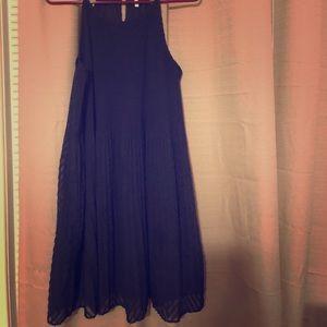 Above knee scoop neck dress