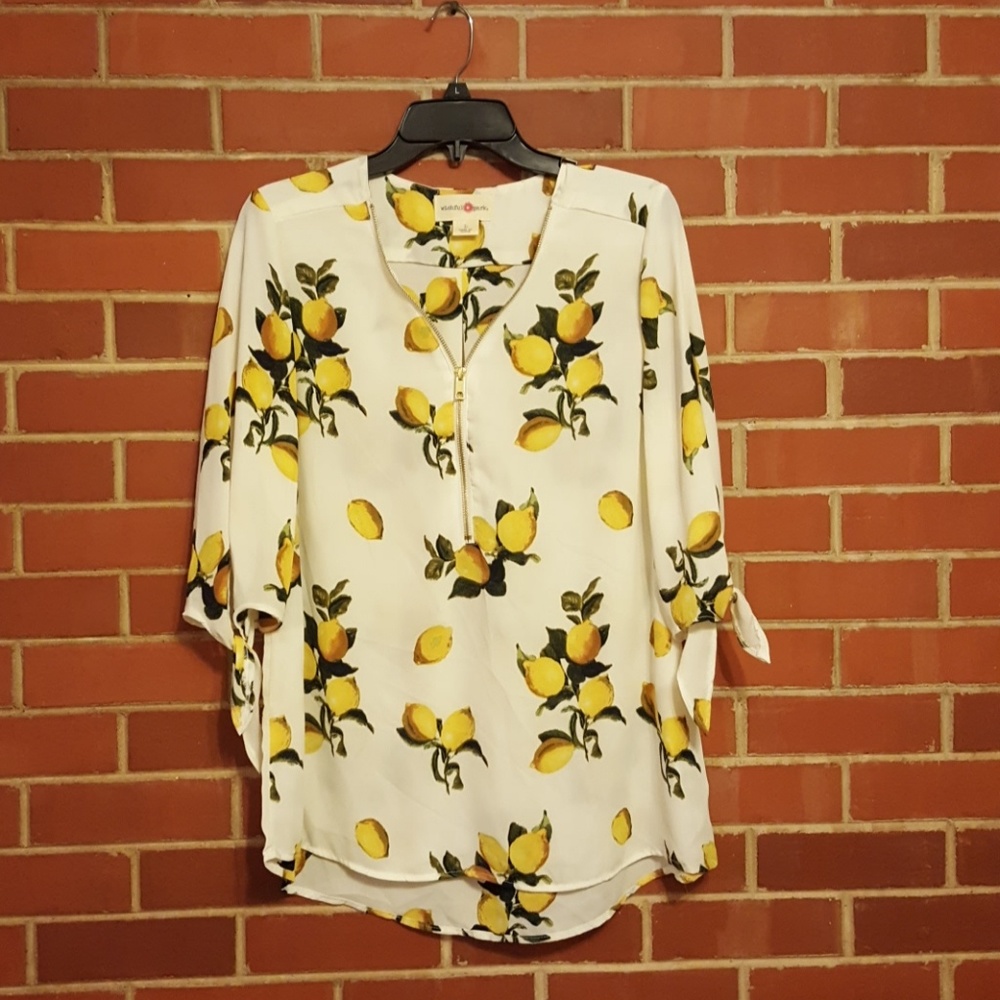 NWT Lemon blouse L