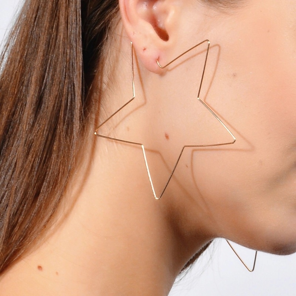 Large Star Earrings ⭐️