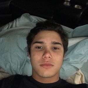 Meet your Posher, Luis