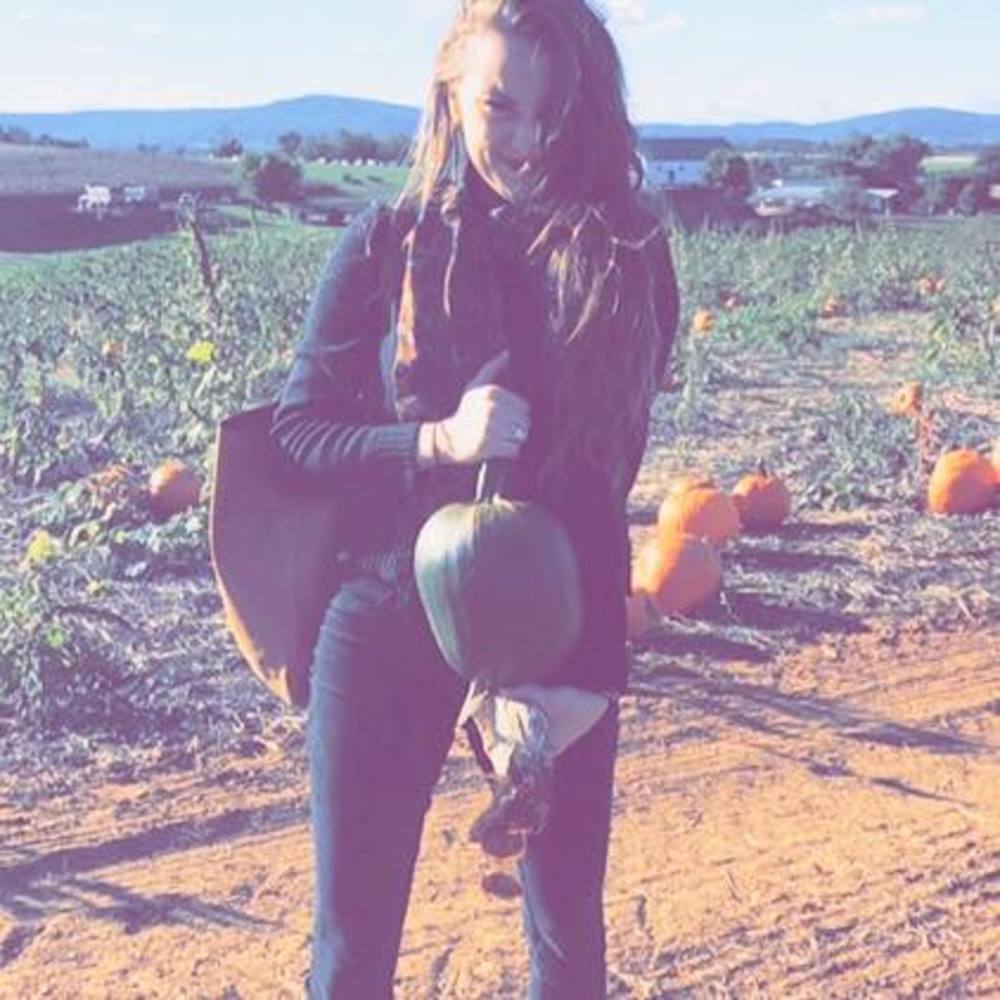 Meet your Posher, Victoria