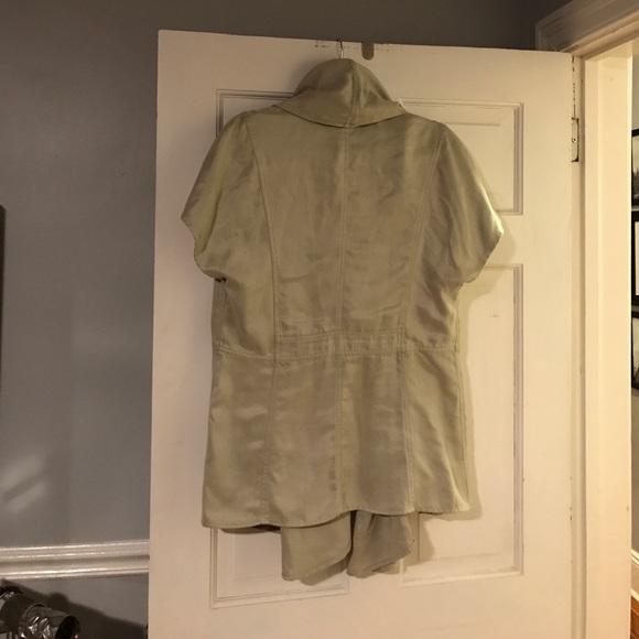 Chico’s size 0 short-sleeved faux-sued jacket - Picture 3 of 3