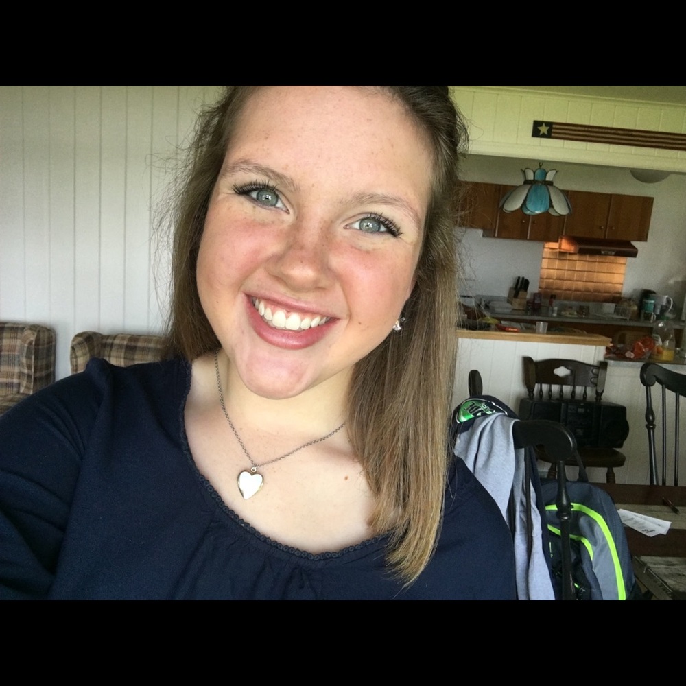 Meet your Posher, Clara