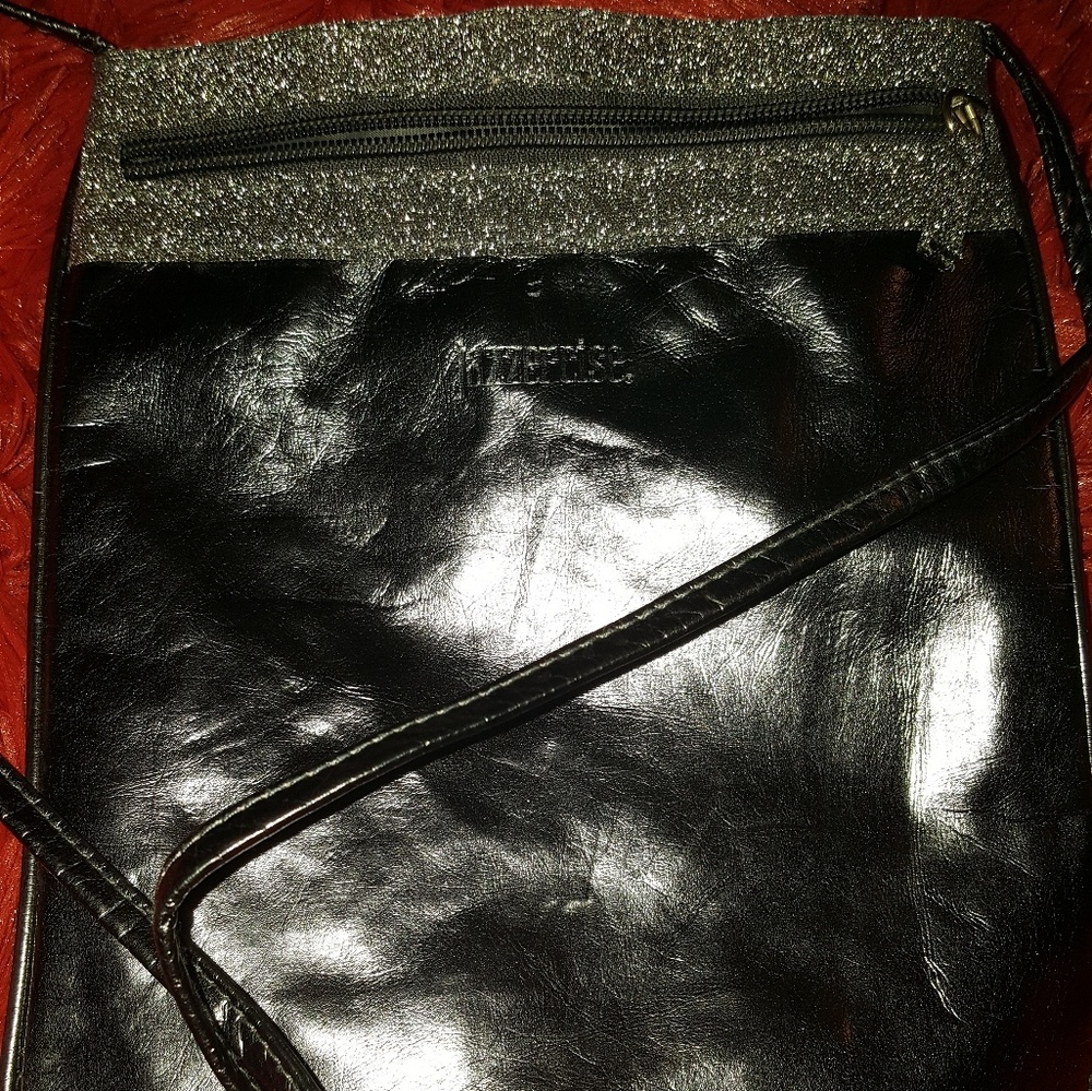 Silver jazzersize purse