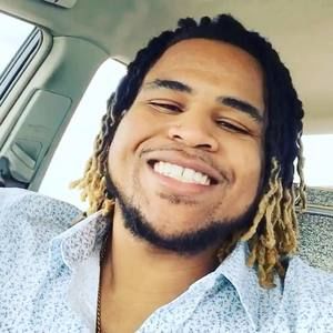 Meet your Posher, Derrick