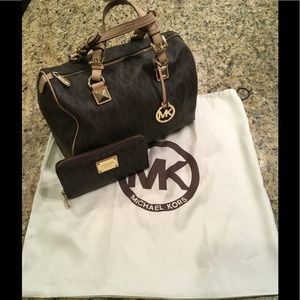Michael Kors Large Grayson Brown Satchel Handbag
