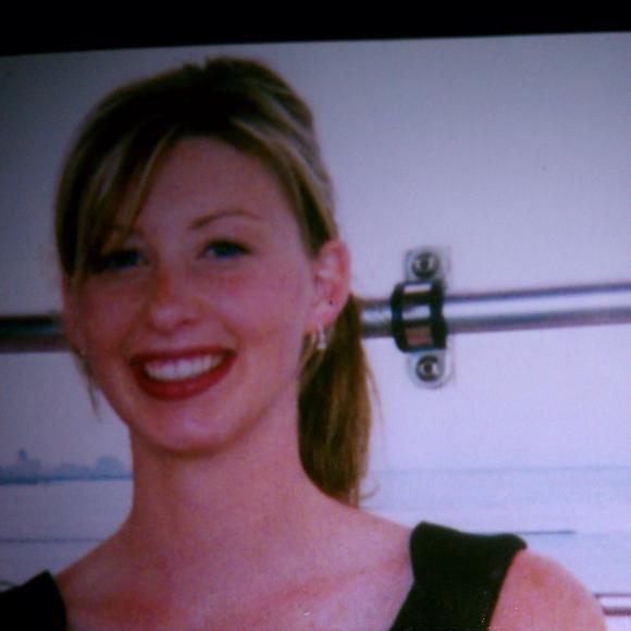 Meet your Posher, Jenn - Picture 1 of 1