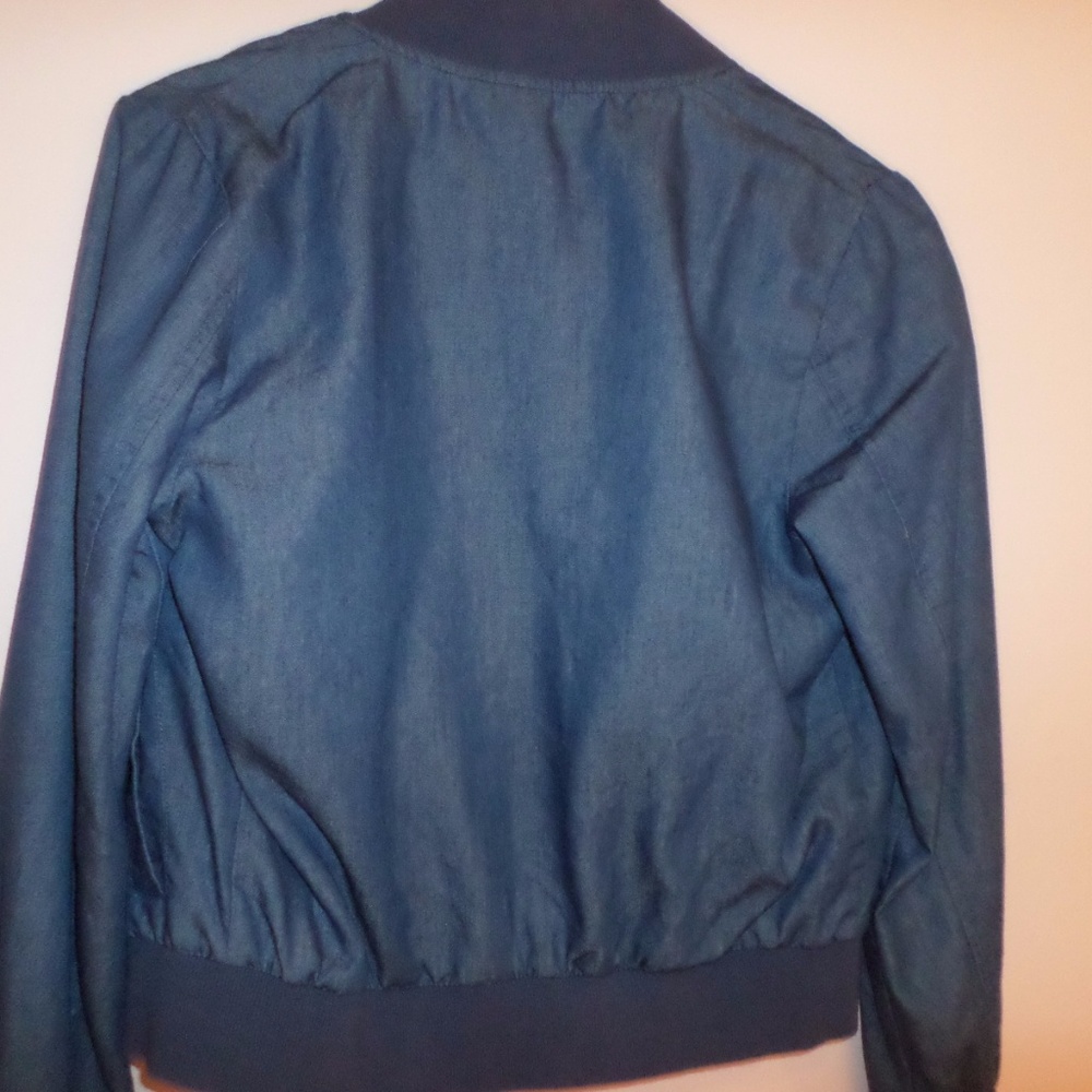 jacket - Picture 2 of 2