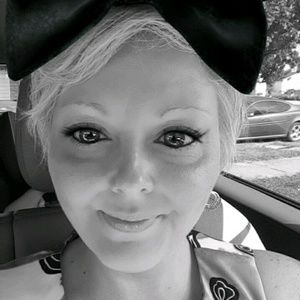 Meet your Posher, Tina