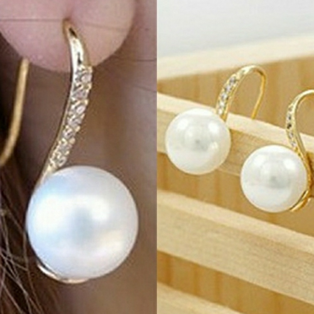 Earrings 7mm pearl goldtone and rhinestones