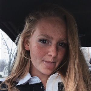 Meet your Posher, Tina