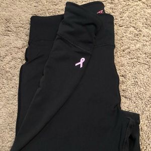 Capri black activewear