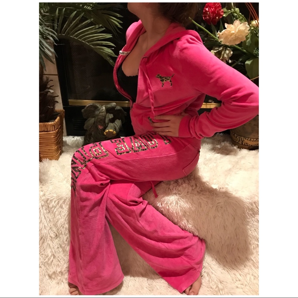 Hot pink leopard cheetah fuzzy velour set