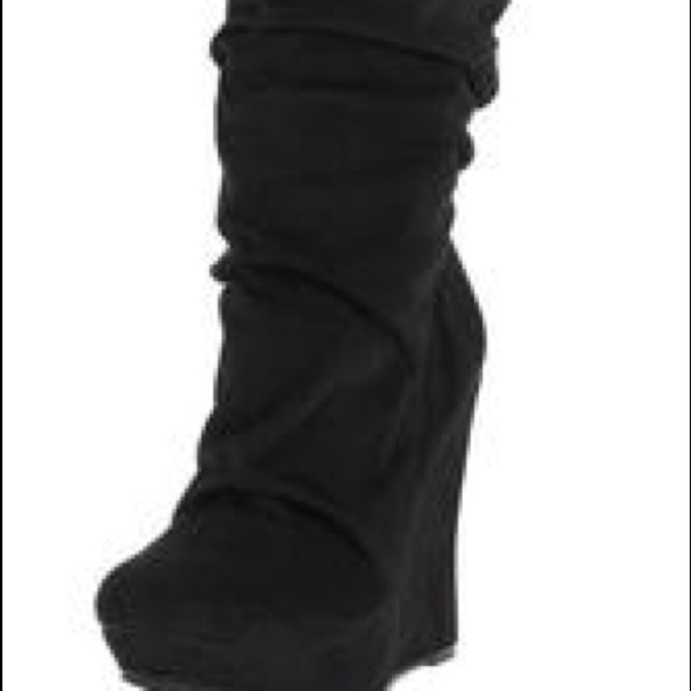 Boot Over Knee - Picture 2 of 6
