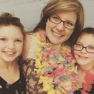 Meet your Posher, Becky