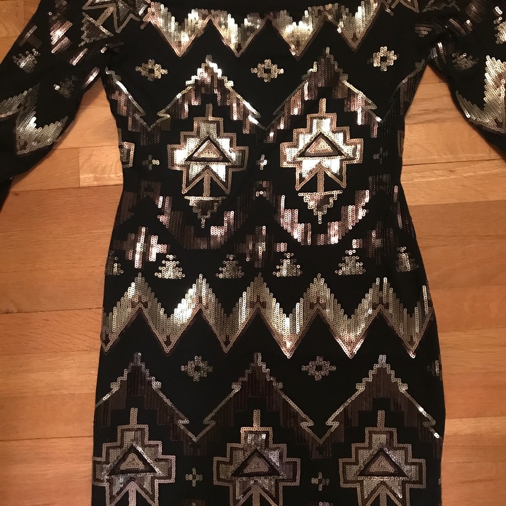 Medium - Express - Off The Shoulder Sequin Dress - image 2