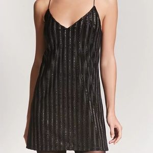 great little black dress!