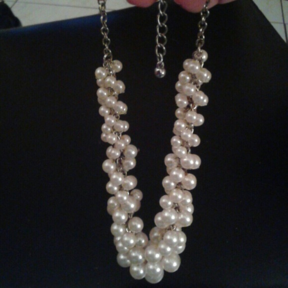 Vintage nicely made pretty multi pearls on necklace - Picture 1 of 4