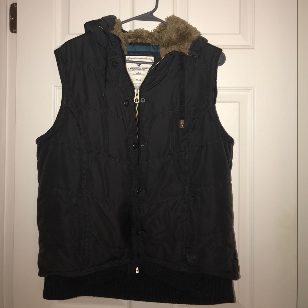 American Eagle vest