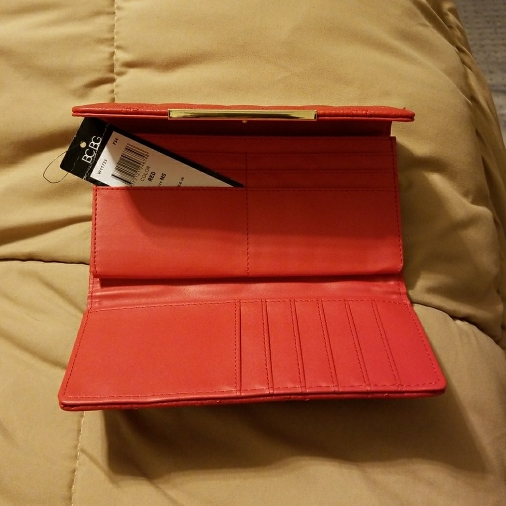 BCBG Wallet - Picture 3 of 3