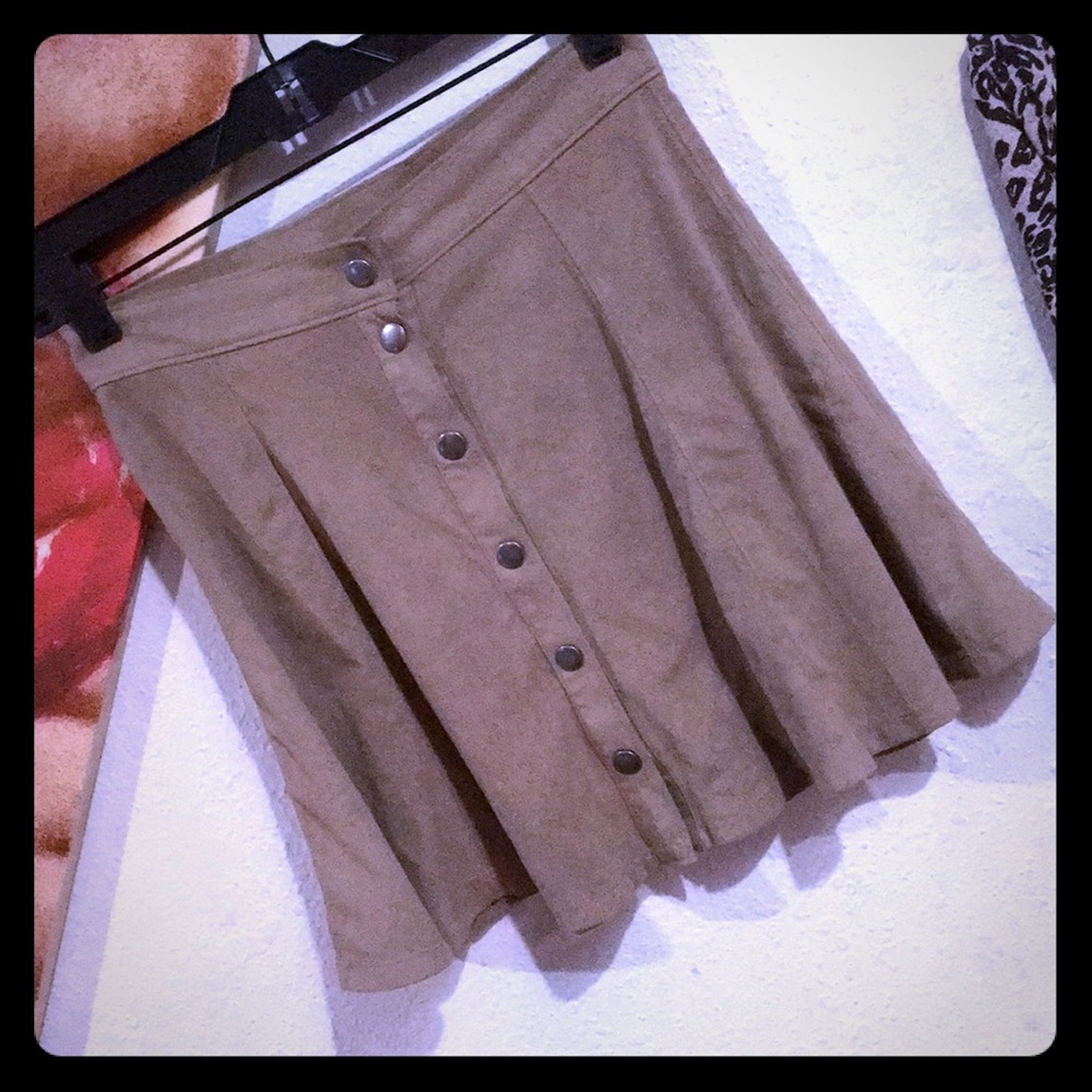 Caramel Snapfront Suede SkaterSkirt!!! 😍❤️