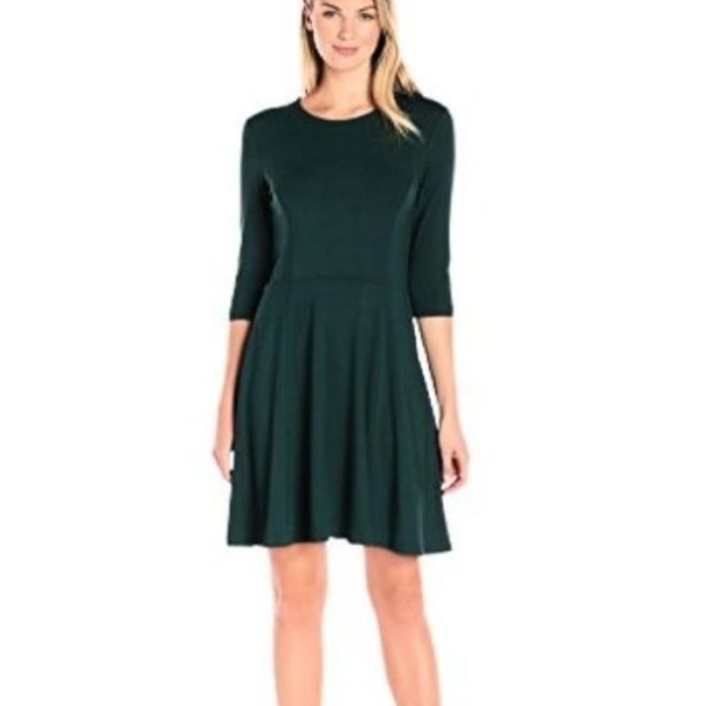 3/4 sleeve green dress
