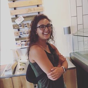 Meet your Posher, Emma