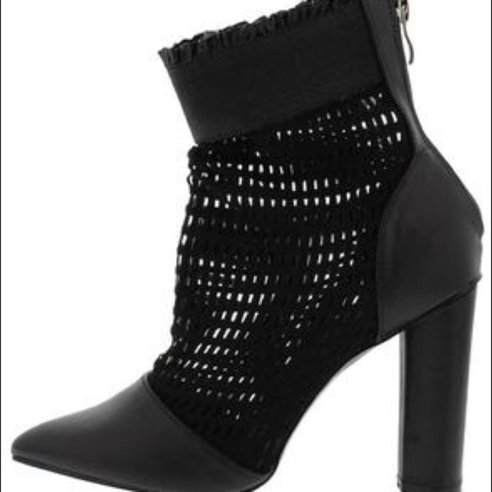 Boot Raffle Ankle