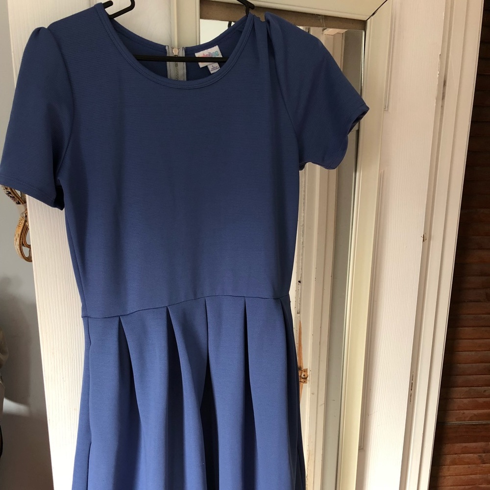 Large Amelia worn a few times