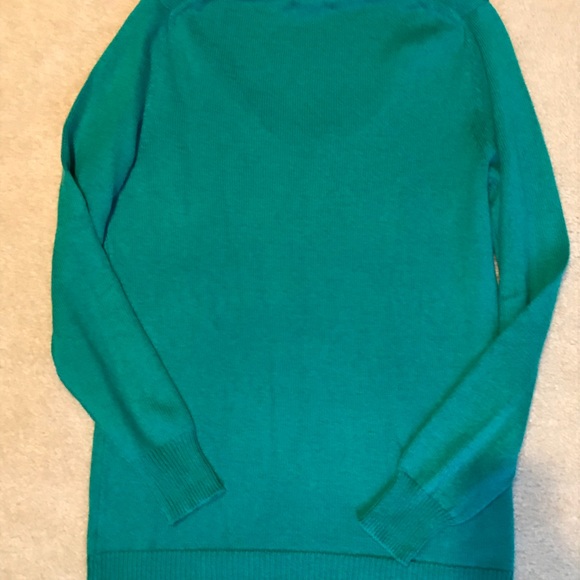 🚫SOLD🚫Old Navy Emerald Green Sweater - Picture 2 of 3