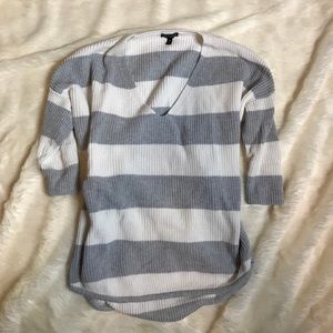 Express circle hem sweater sz XS