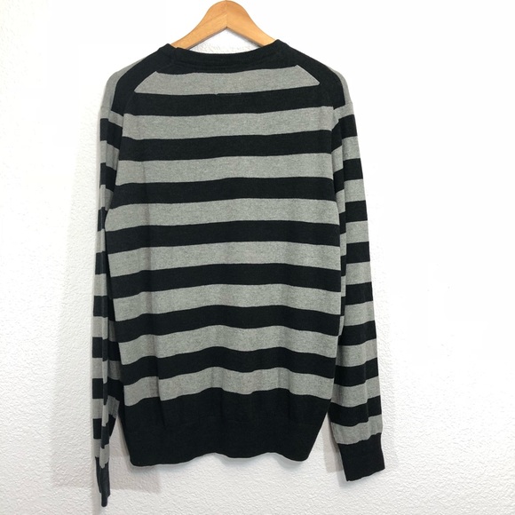 Men’s St John’s Bay Crewneck Sweater - Picture 3 of 7