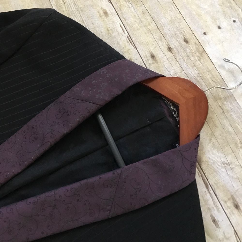 •Robert Graham Black Pinstripe Men's Blazer•