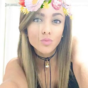 Meet your Posher, Perla