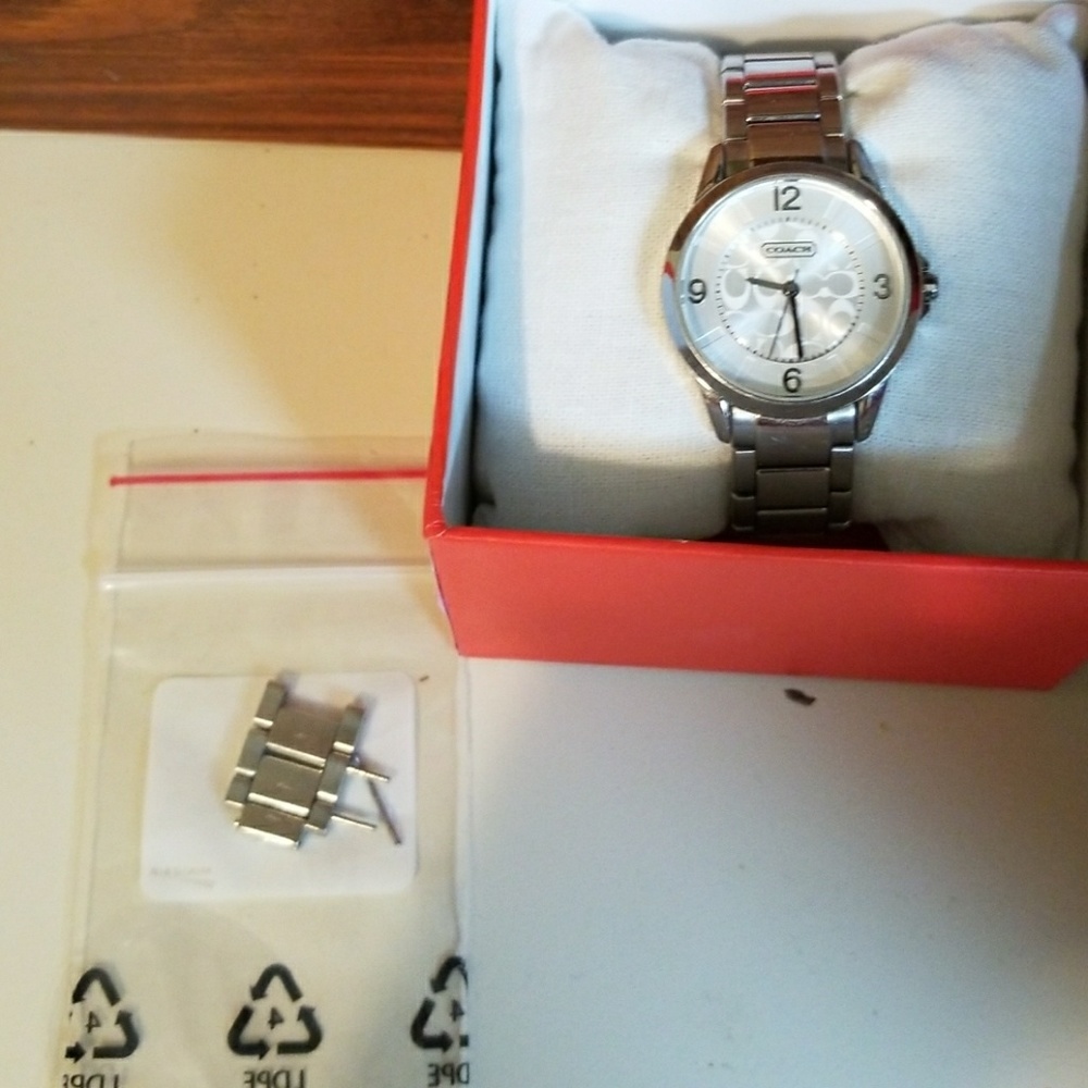 Coach watch, ladies needs battery