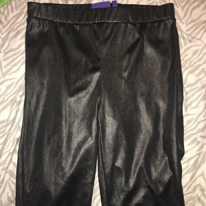 Miley Cyrus faux leather leggings